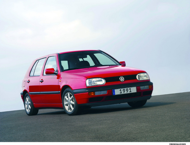 volkswagen_golf_1_8_gl_large_10571.jpg