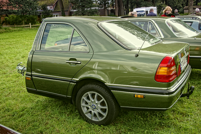 Foto's uploaden, niet linken!