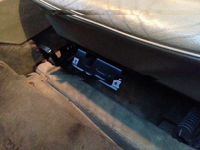 Bracket zit vast (4 schroeven)