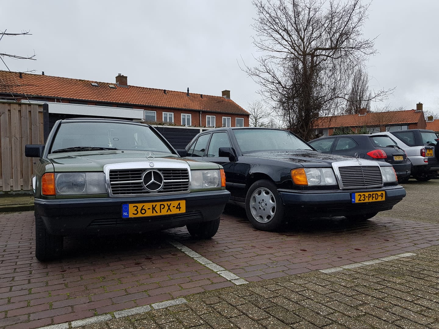 Mijn 124  300D 1986  190 2.0E 1984